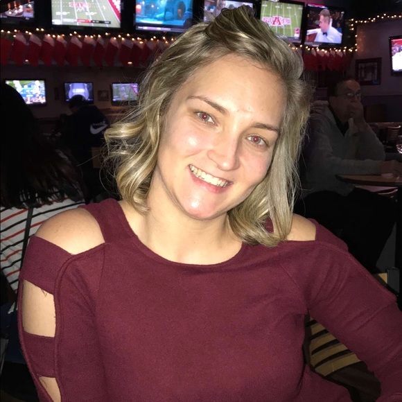 Meet your Posher, Jessica - Picture 1 of 1